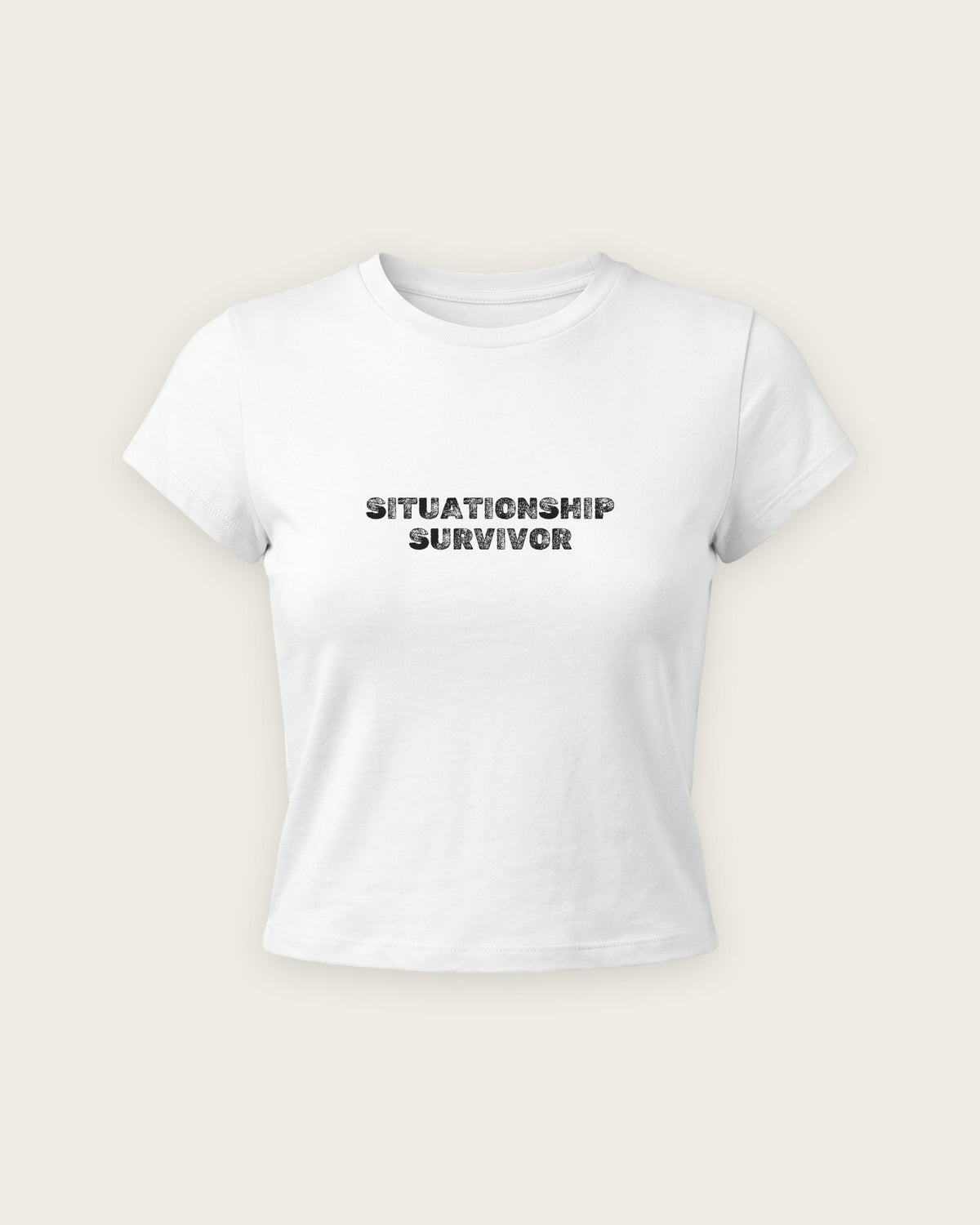 Baby Tee “Situationship Survivor” — Branco