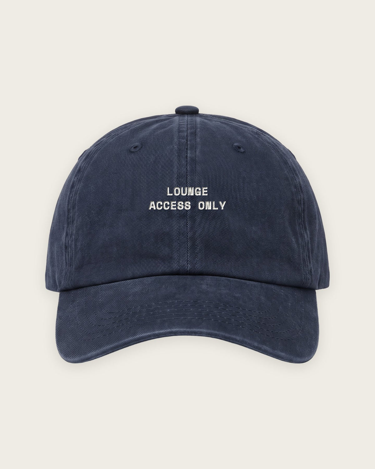 Boné Dad Hat “Lounge Access Only” — Marinho