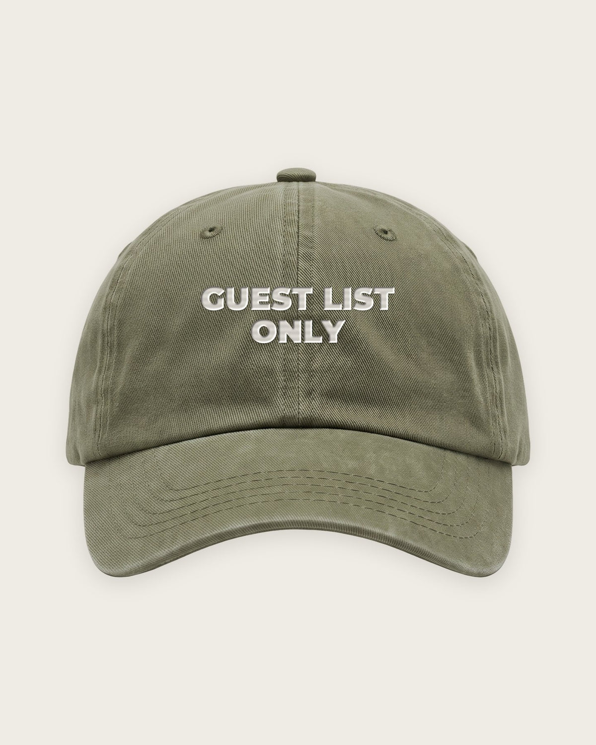 Boné Dad Hat “Guest List Only” — Verde Musgo