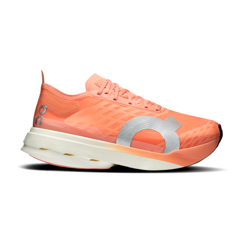 On Running Cloudboom Strike Masculino Sunstone White