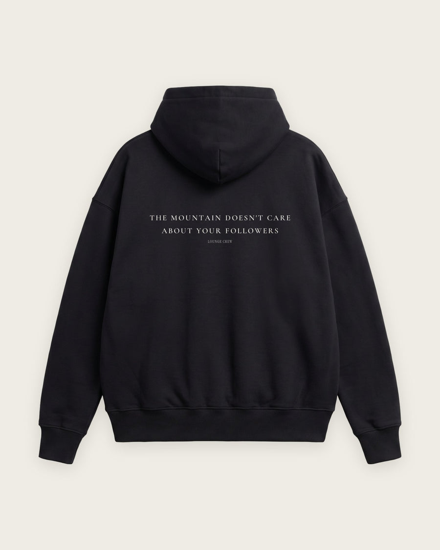Moletom Oversized “The Mountain Doesn't Care About Your Followers”