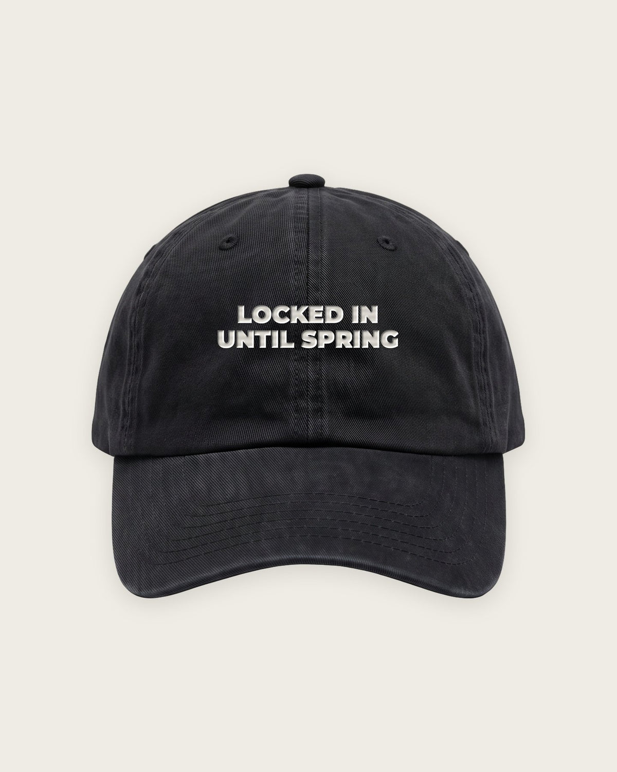Boné Dad Hat “Locked In Until Spring” — Preto