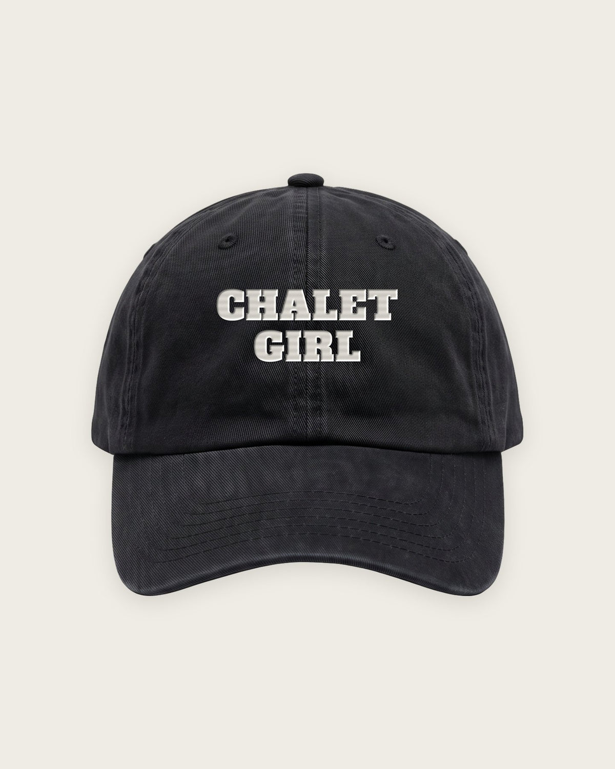 Boné Dad Hat “Chalet Girl” — Preto
